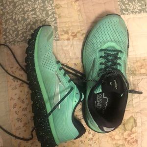 Brooks Ghost 12 size 8